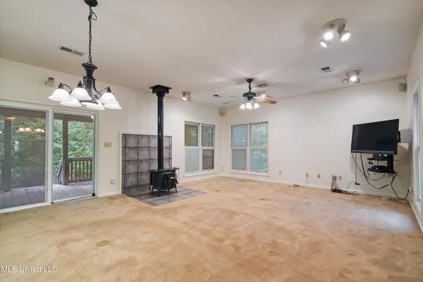 $175,000 | 135 Red Bird Cove, Batesville, MS 38606