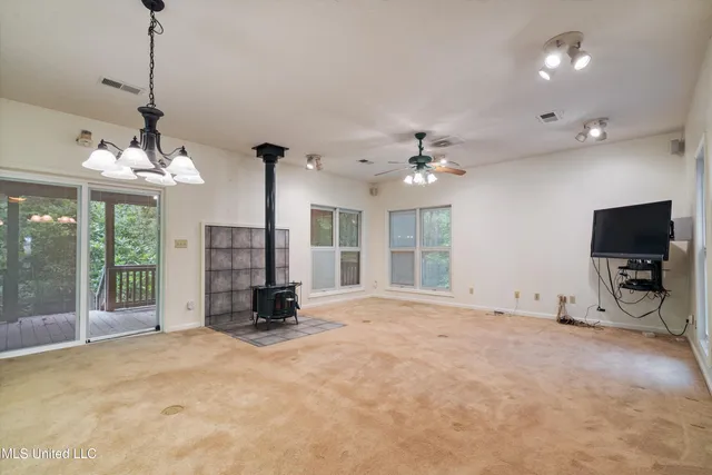 $175,000 | 135 Red Bird Cove, Batesville, MS 38606