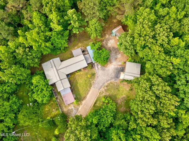 $175,000 | 135 Red Bird Cove, Batesville, MS 38606