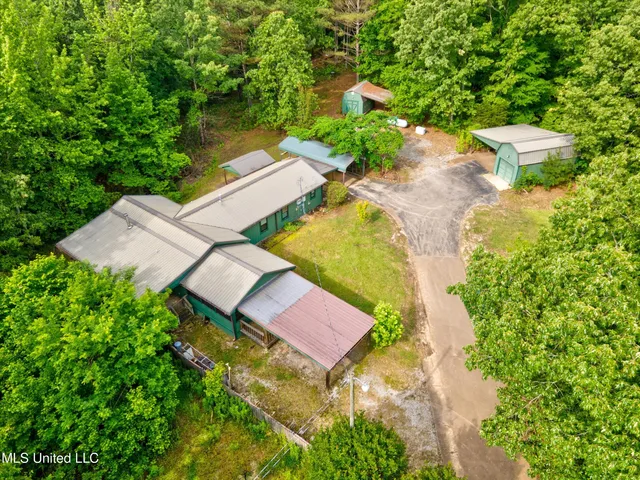 $175,000 | 135 Red Bird Cove, Batesville, MS 38606