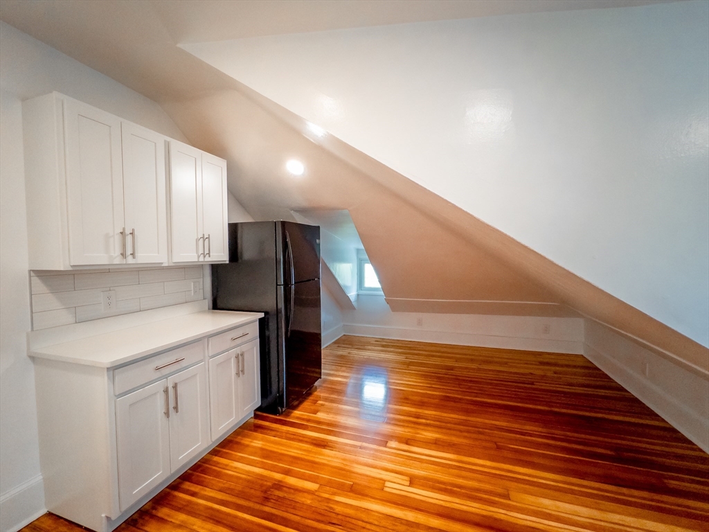 100 Chestnut Avenue, Unit 3 Boston, MA 02130 - Photo 6 of 27