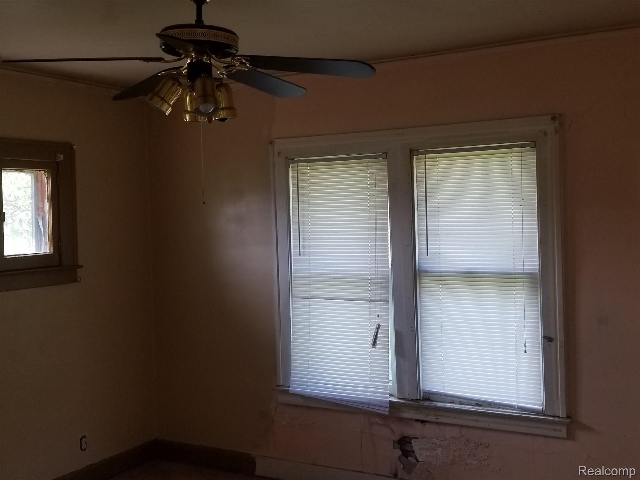 3453 Devonshire Road Detroit, MI 48224 - Photo 14 of 27 20190606_160832.jpg