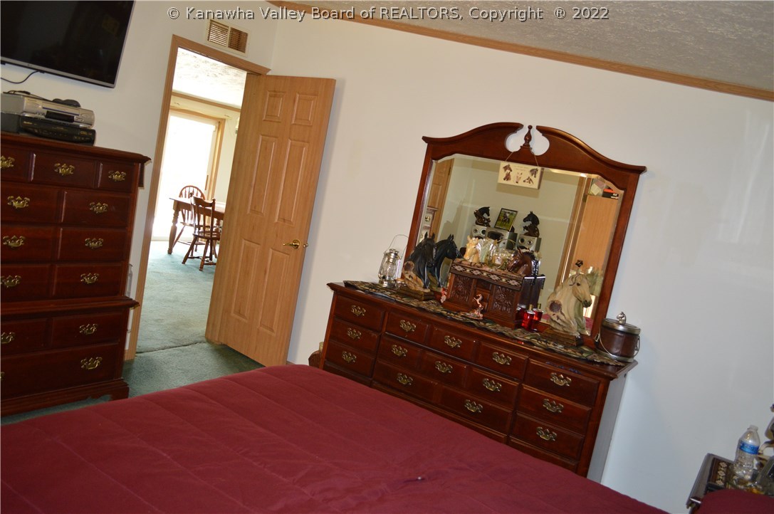 11313 Tribble Road Leon, WV 25123 - Photo 12 of 30 Gallery Image 12