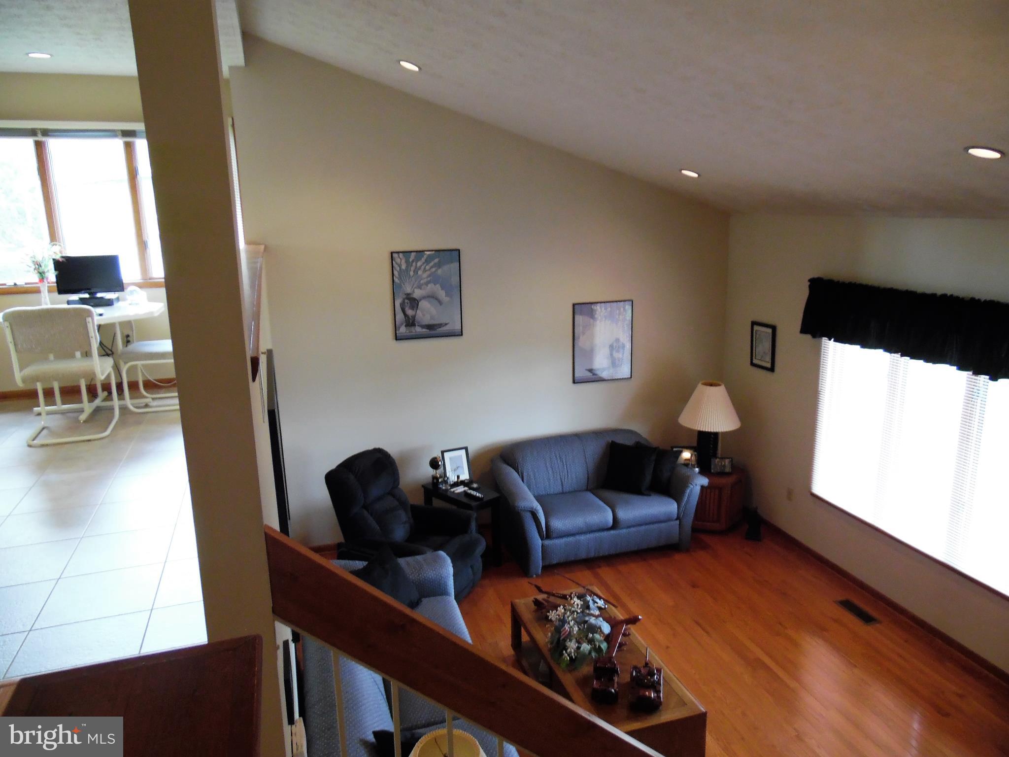 333 Regent Road Harrisburg, PA 17112 - Photo 22 of 36 Heading Down