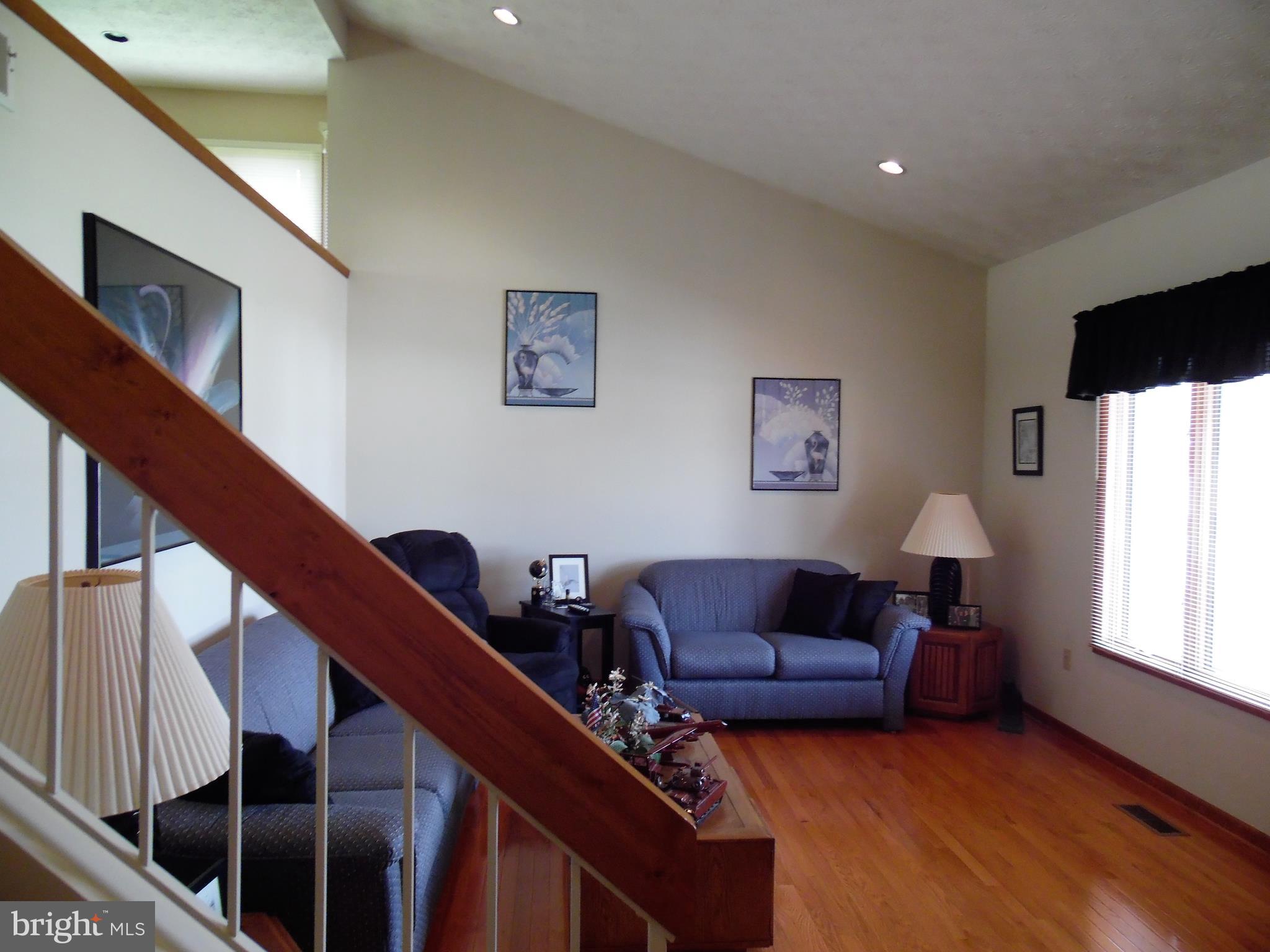 333 Regent Road Harrisburg, PA 17112 - Photo 5 of 36 Main Level Living Room