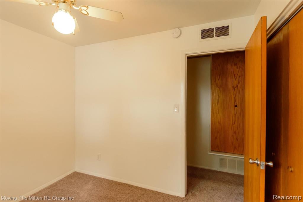 526 South Henry Ruff Road Westland, MI 48186 - Photo 19 of 39