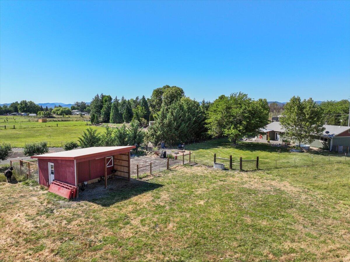 970 West Justice Road Central Point, OR 97502 - Photo 29 of 35 14-DJI_0953