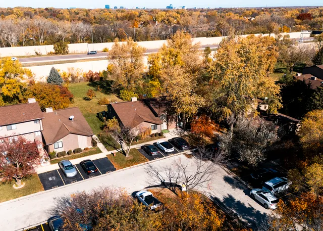 $309,999 | 532 East Devon Avenue, Roselle, IL 60172