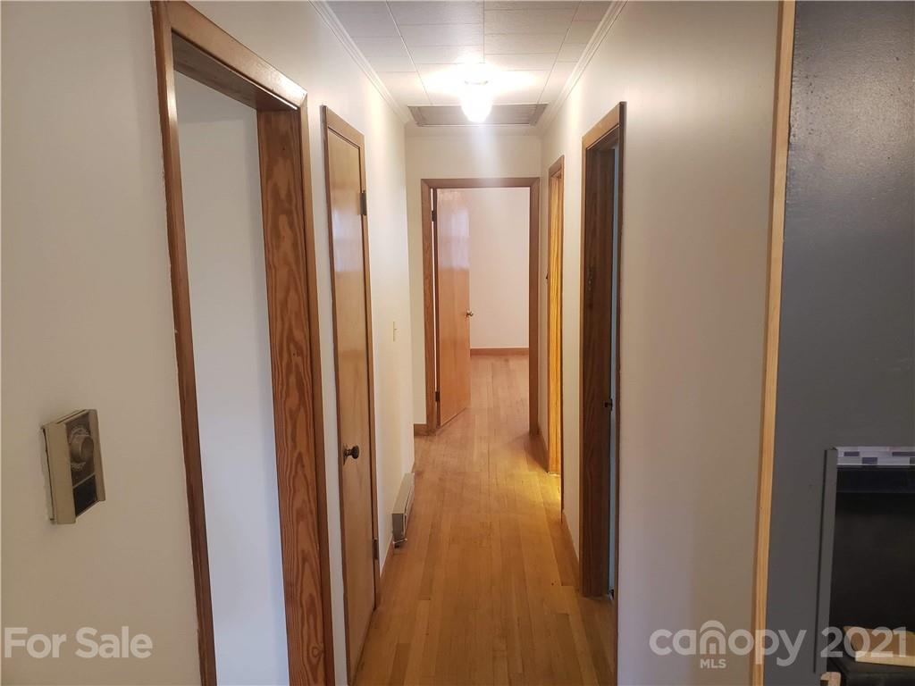 301 Mc Kinney Road Marion, NC 28752 - Photo 13 of 23 Gallery Image 13