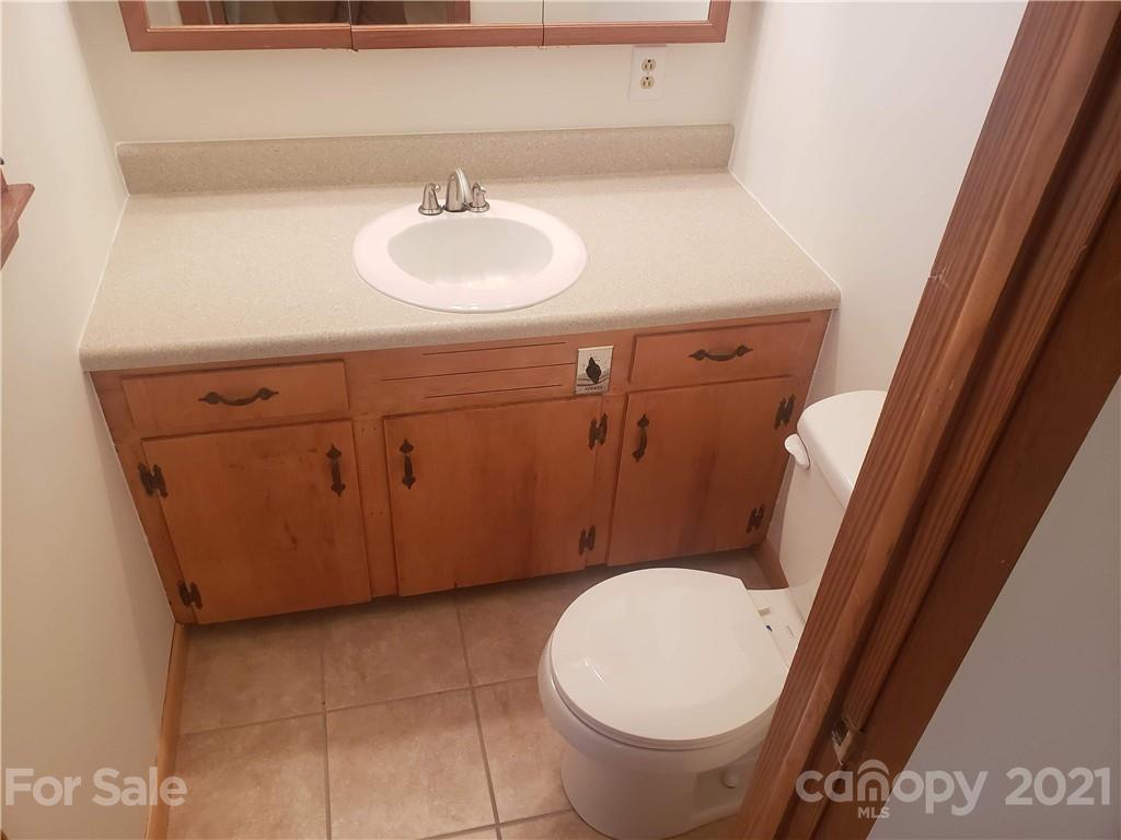 301 Mc Kinney Road Marion, NC 28752 - Photo 17 of 23 Gallery Image 17