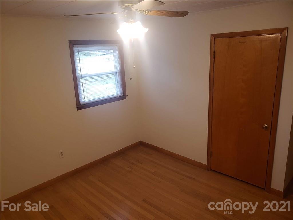 301 Mc Kinney Road Marion, NC 28752 - Photo 18 of 23 Gallery Image 18