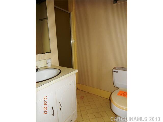 6507 Eaglecrest Road Charlotte, NC 28212 - Photo 12 of 14 Gallery Image 12