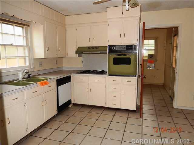 6507 Eaglecrest Road Charlotte, NC 28212 - Photo 5 of 14 Gallery Image 5