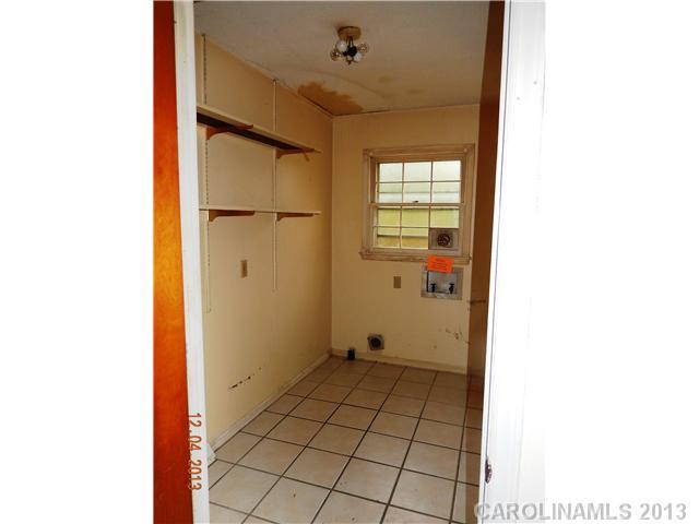 6507 Eaglecrest Road Charlotte, NC 28212 - Photo 6 of 14 Gallery Image 6