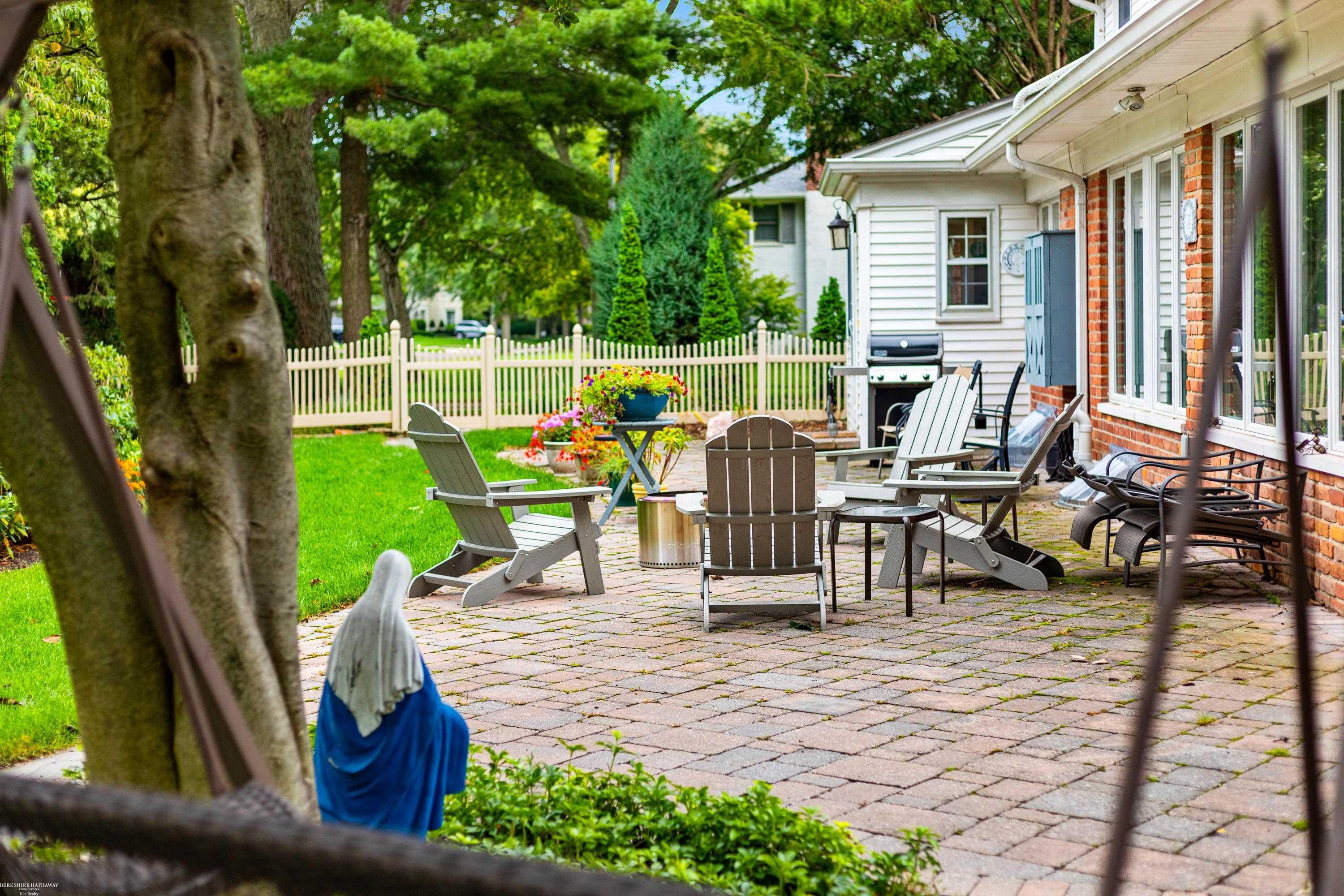 92 Deeplands Road Grosse Pointe, MI 48236 - Photo 73 of 75 50121634-72.JPG