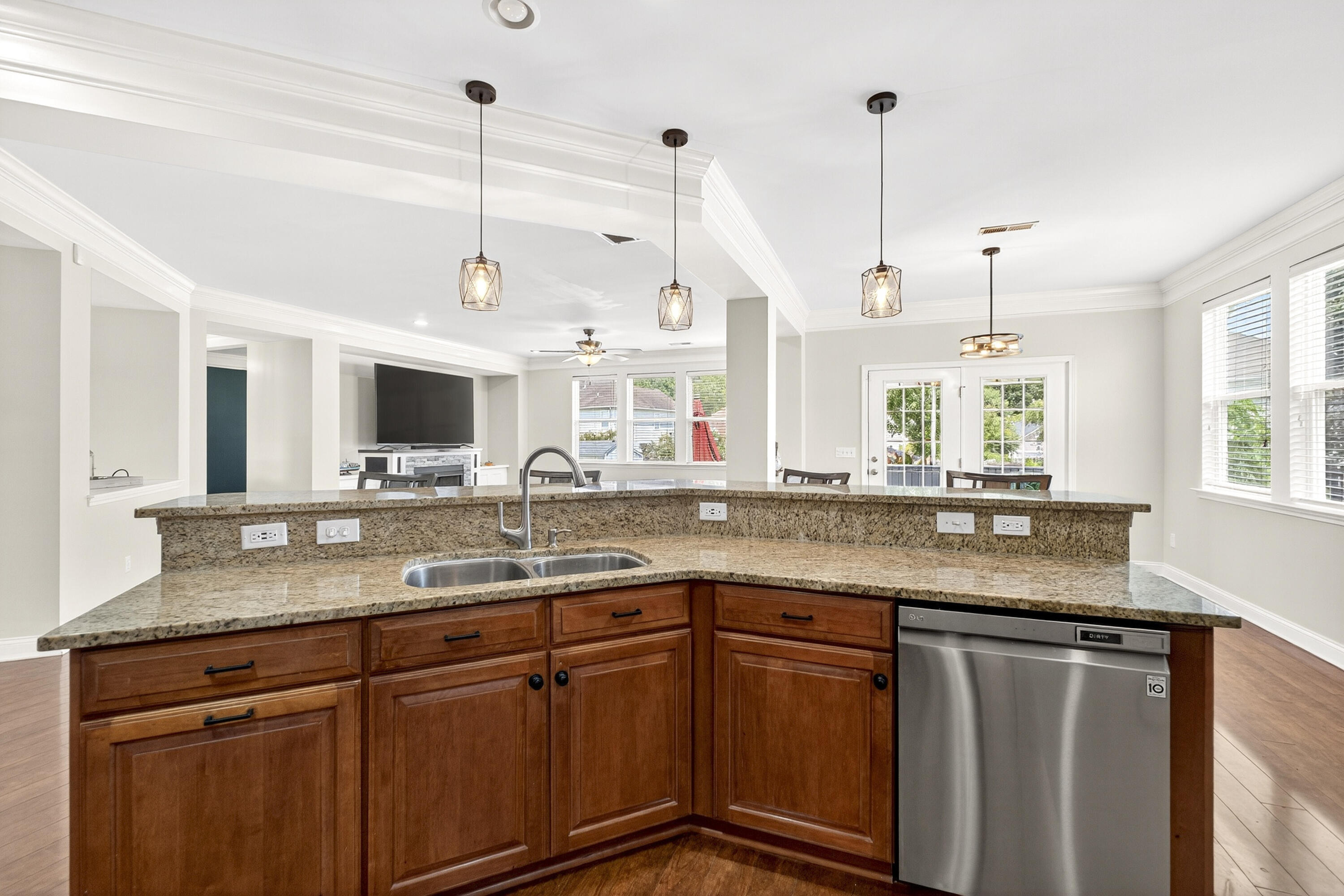 1203 Saffron Lane Hanahan, SC 29410 - Photo 13 of 57 15-DSC00993