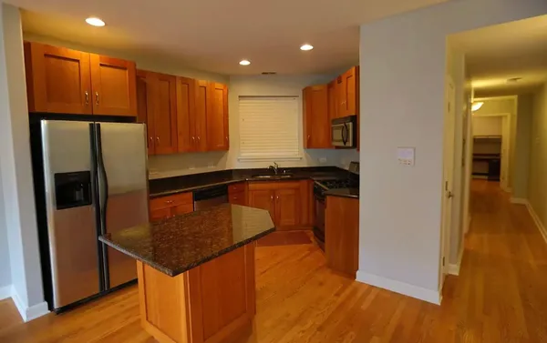 $2,375 | 2339 North Albany Avenue, Unit 1, Chicago, IL 60647