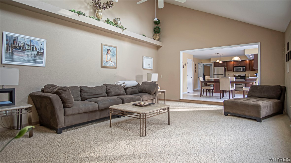 15 Oakwood Common Lancaster, NY 14086 - Photo 17 of 36