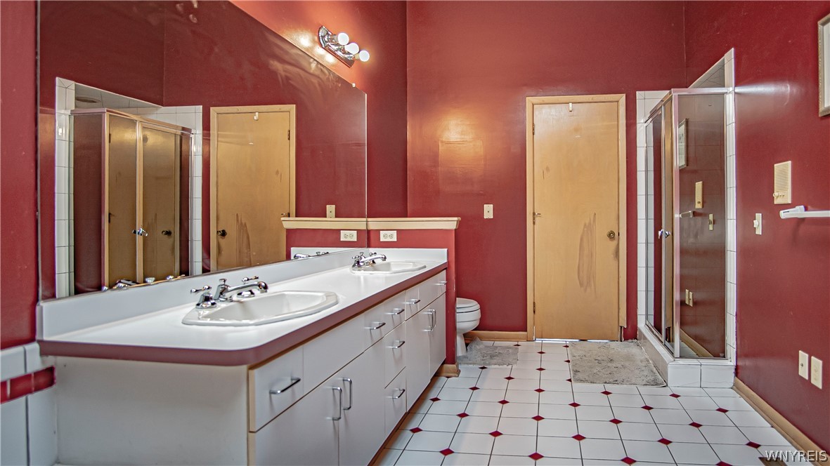 15 Oakwood Common Lancaster, NY 14086 - Photo 24 of 36