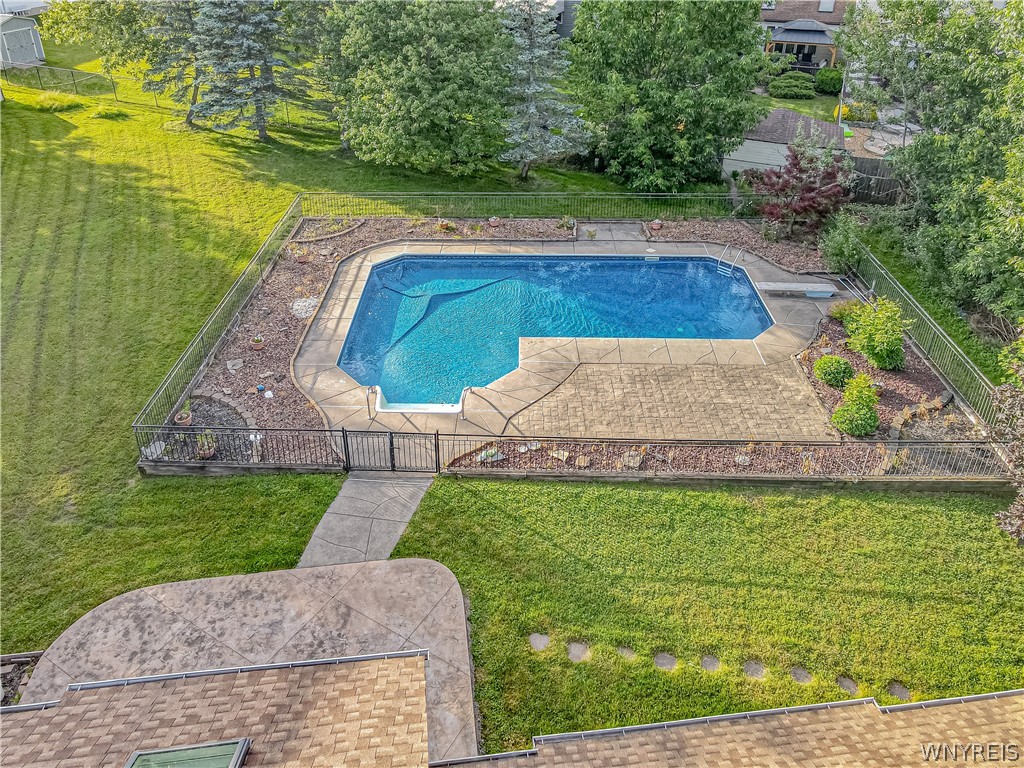 15 Oakwood Common Lancaster, NY 14086 - Photo 36 of 36