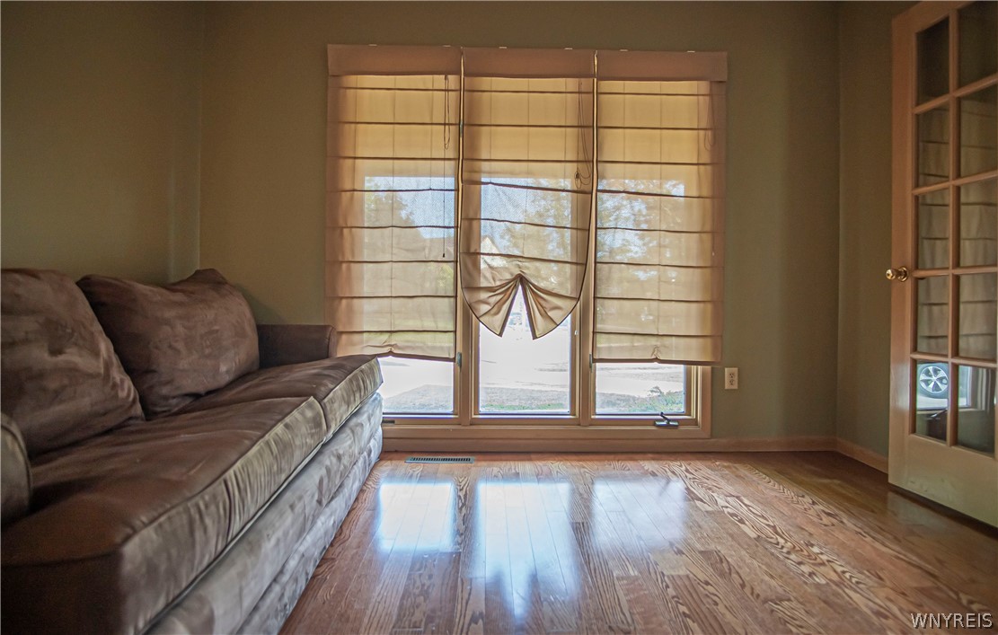 15 Oakwood Common Lancaster, NY 14086 - Photo 6 of 36