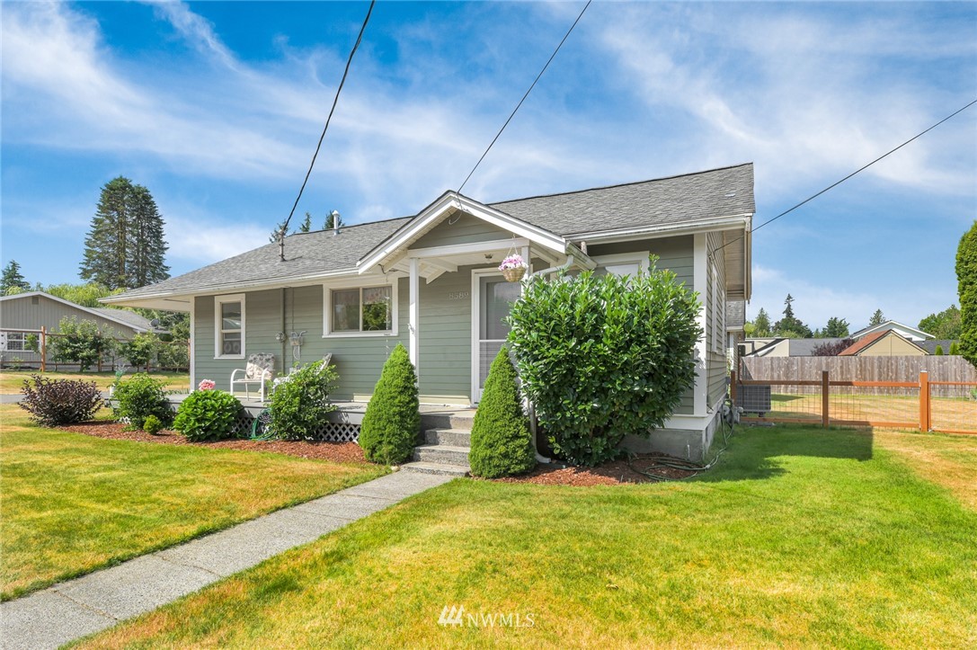 8589 Bender Road Lynden, WA 98264 - Photo 5 of 24 Gallery Image 5