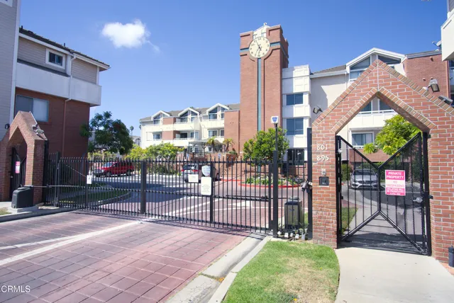 $2,100 | 865 South B Street, Unit F1, Oxnard, CA 93030