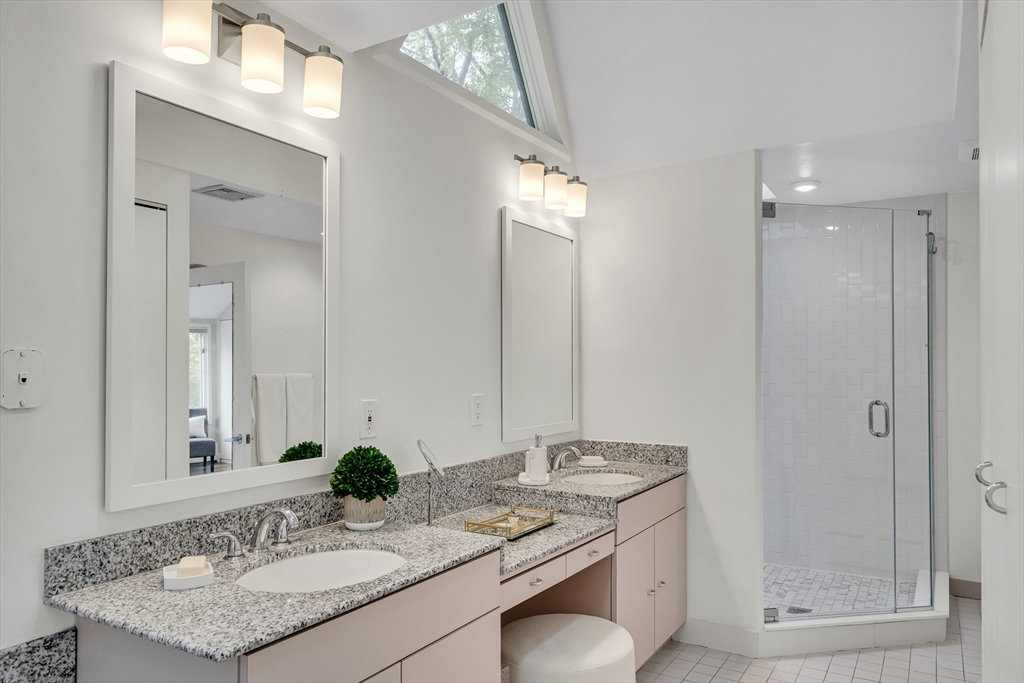 28 Laudholm Road Newton, MA 02458 - Photo 18 of 34 Gallery Image 18