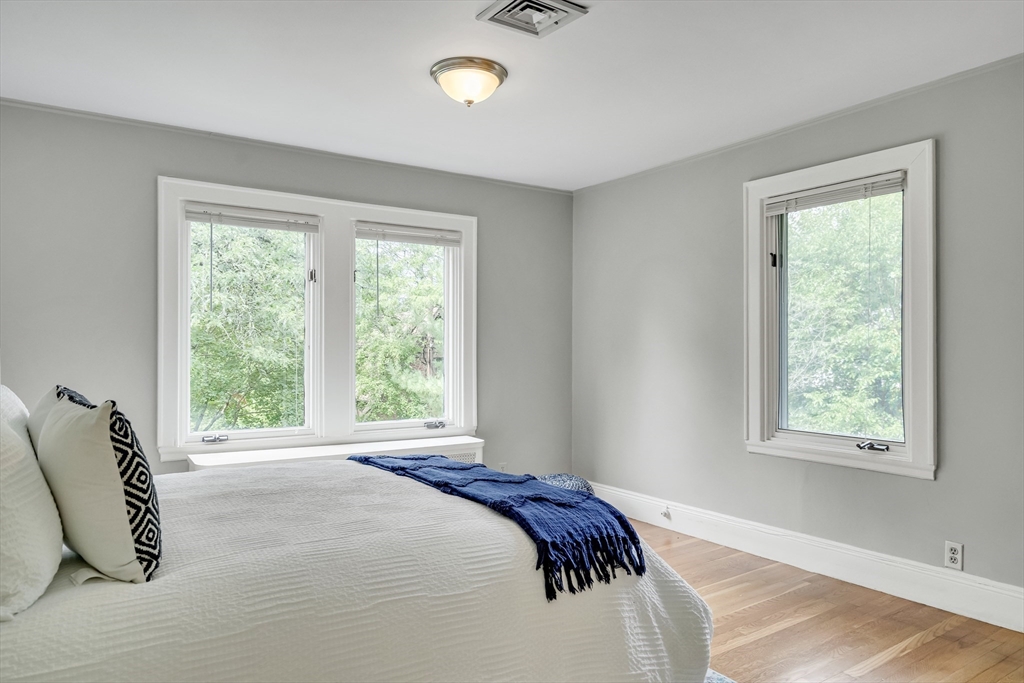 28 Laudholm Road Newton, MA 02458 - Photo 20 of 34 Gallery Image 20