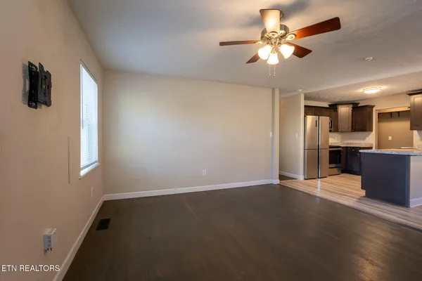 $250,000 | 205 North 12th Street, La Follette, TN 37766