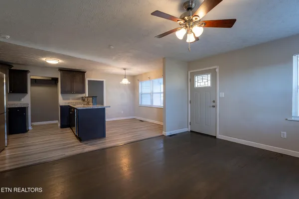 $250,000 | 205 North 12th Street, La Follette, TN 37766