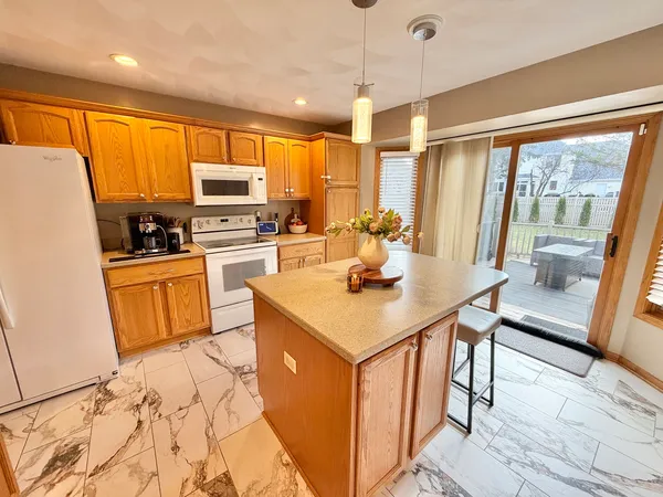 $475,000 | 9102 River View Trail, Roscoe, IL 61073