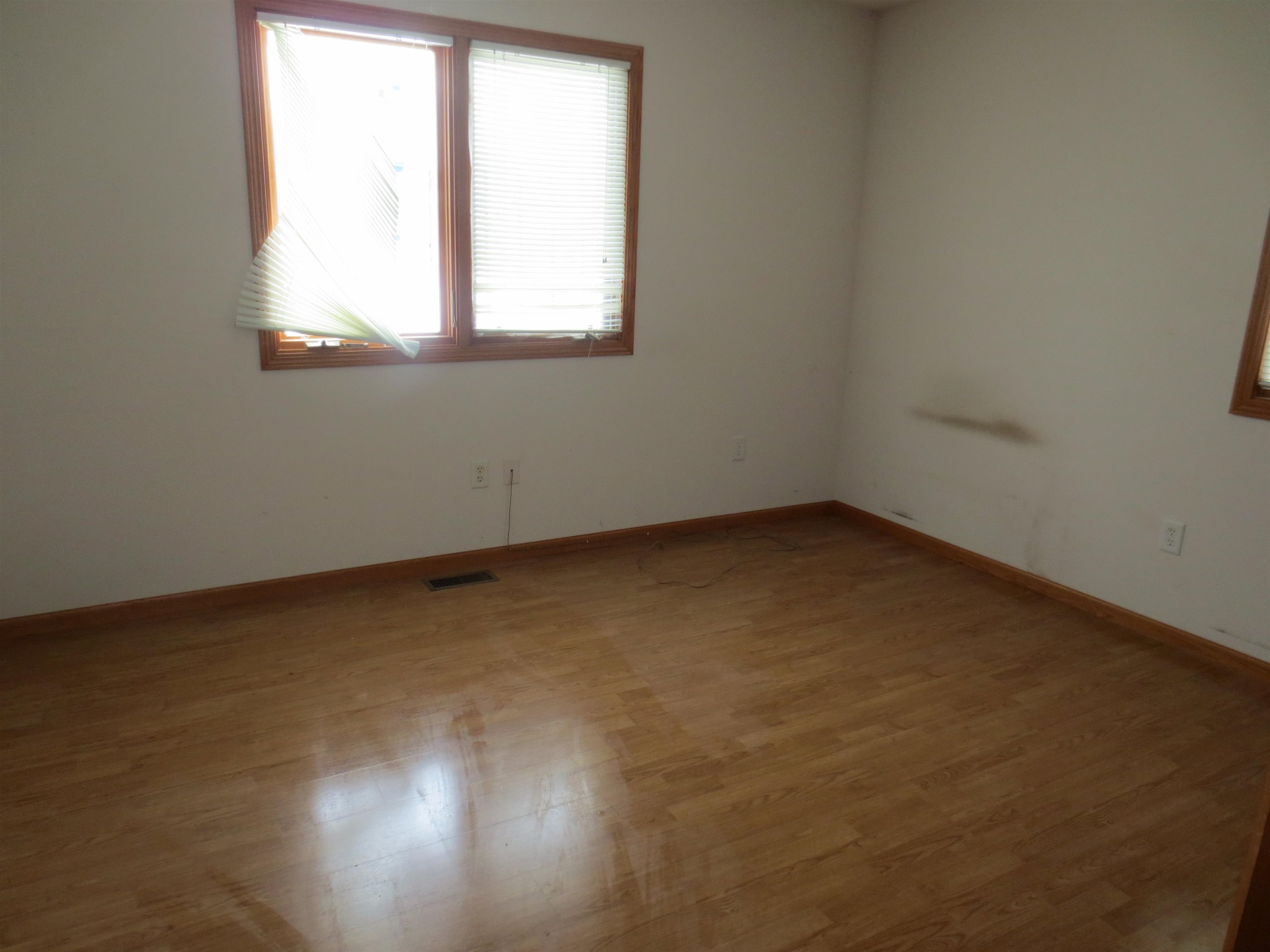5674 Fitzgerald Road Rockford, IL 61102 - Photo 13 of 20 Bedroom1