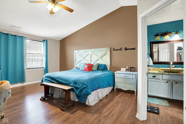 $350,000 | 950 Weeping Way Lane, Avon, IN 46123