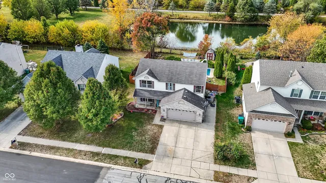 $350,000 | 950 Weeping Way Lane, Avon, IN 46123