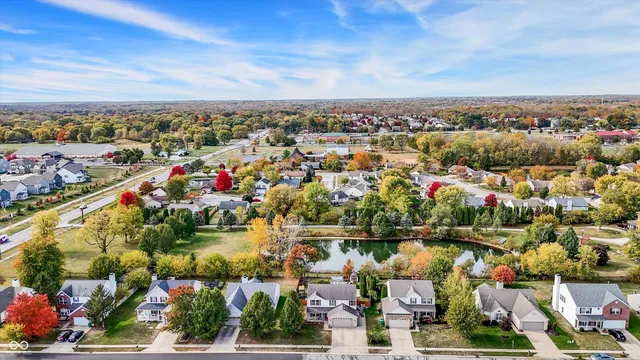 $350,000 | 950 Weeping Way Lane, Avon, IN 46123