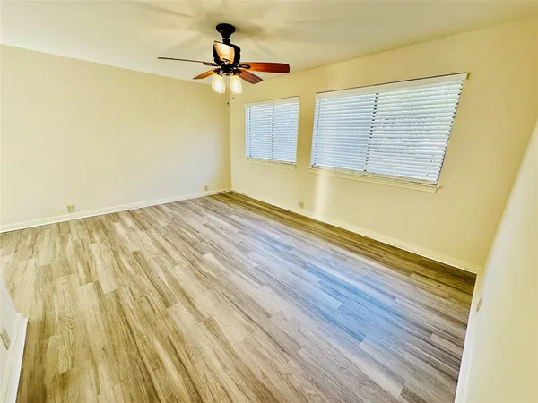 $1,195 | 6810 Deatonhill Drive, Unit 116, Austin, TX 78745