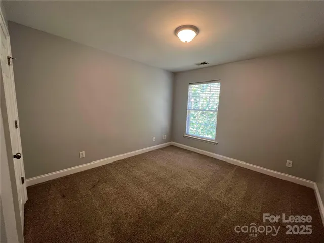 $3,000 | 8601 Fieldcroft Drive, Charlotte, NC 28277