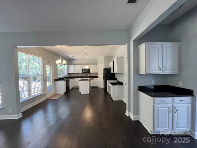 $3,000 | 8601 Fieldcroft Drive, Charlotte, NC 28277