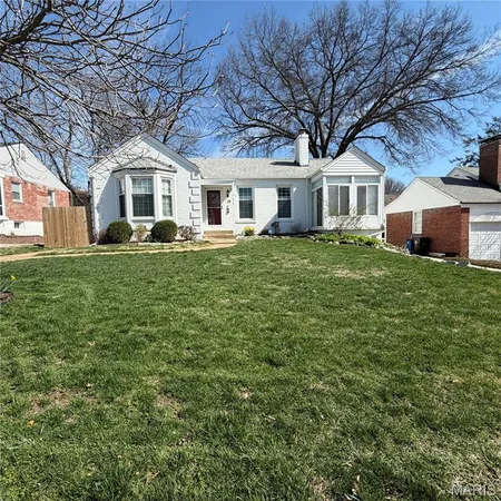 $419,900 | 840 Wild Cherry Lane, University City, MO 63130