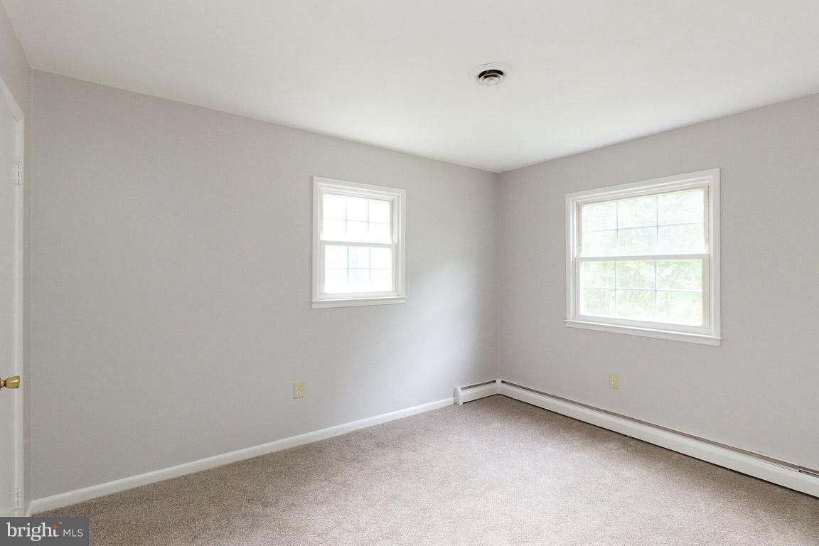 4119 Granby Road Woodbridge, VA 22193 - Photo 19 of 26 Bedroom