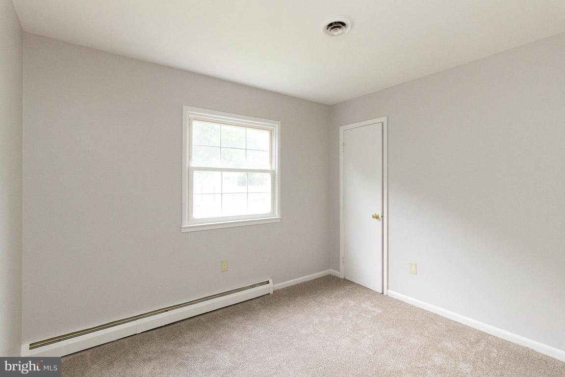 4119 Granby Road Woodbridge, VA 22193 - Photo 20 of 26 Bedroom