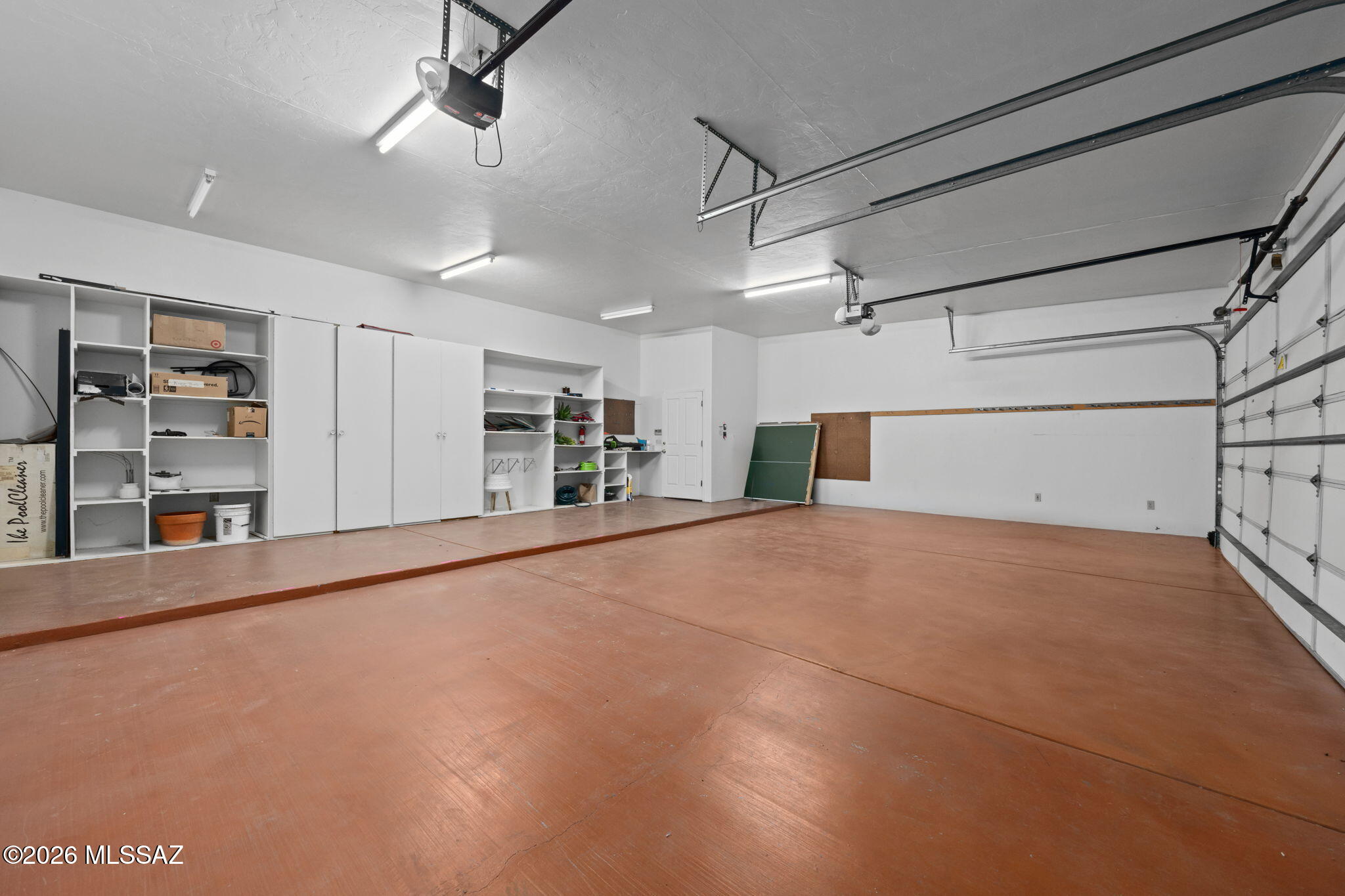 4612 North Rockcliff Road Tucson, AZ 85750 - Photo 31 of 34 Lots of storage