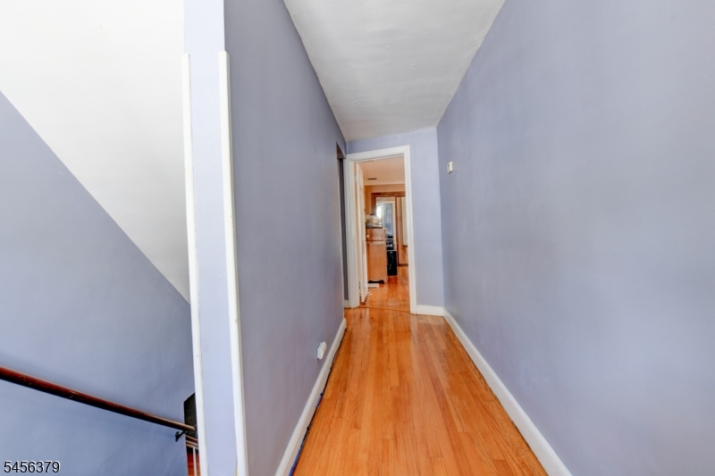 2758 Larchmont Road Union, NJ 07083 - Photo 21 of 42 Gallery Image 21