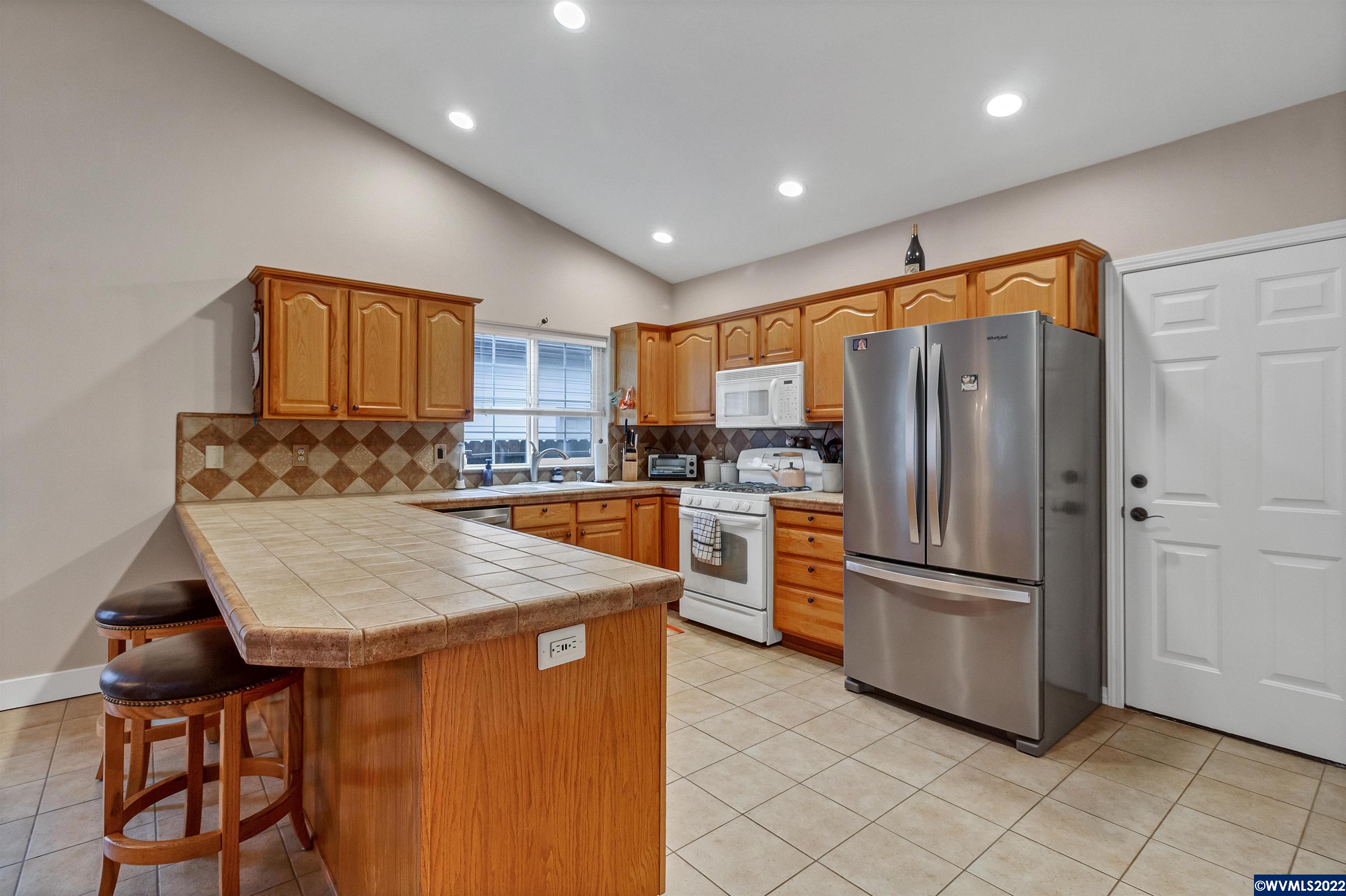 7695 Oneil Road Northeast Keizer, OR 97303 - Photo 13 of 36 Gallery Image 13