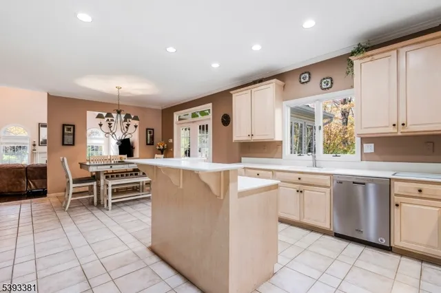 $1,395,000 | 19 Robin Road, Warren, NJ 07059