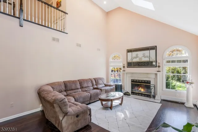 $1,395,000 | 19 Robin Road, Warren, NJ 07059