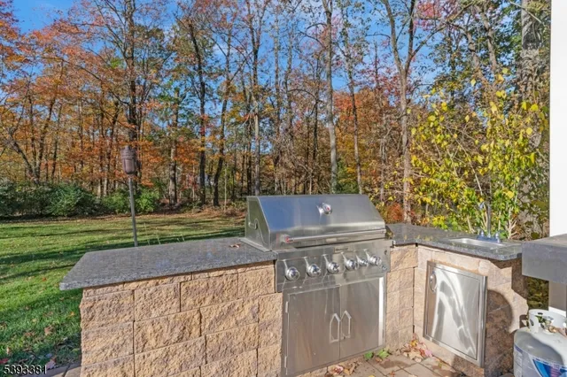 $1,395,000 | 19 Robin Road, Warren, NJ 07059