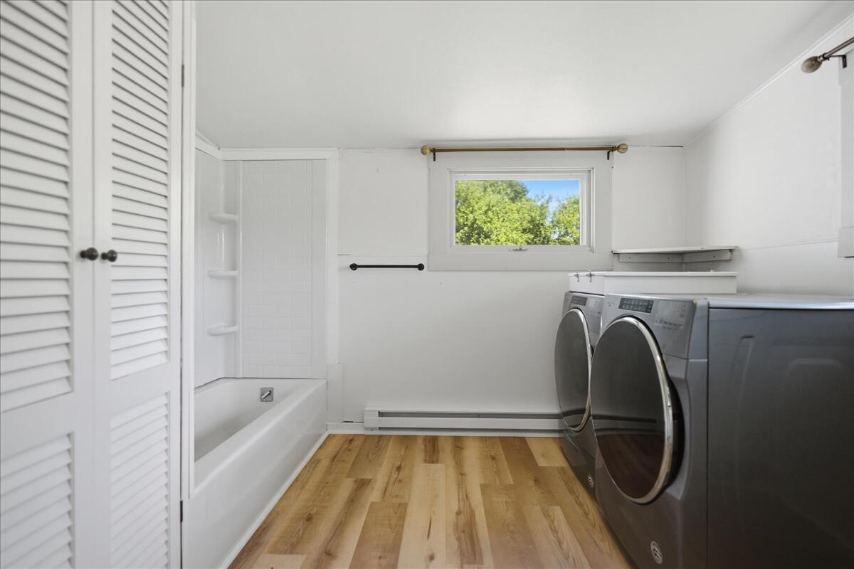 229 Chopps Cross Road Woolwich, ME 04579 - Photo 13 of 60 Bathroom/laundry