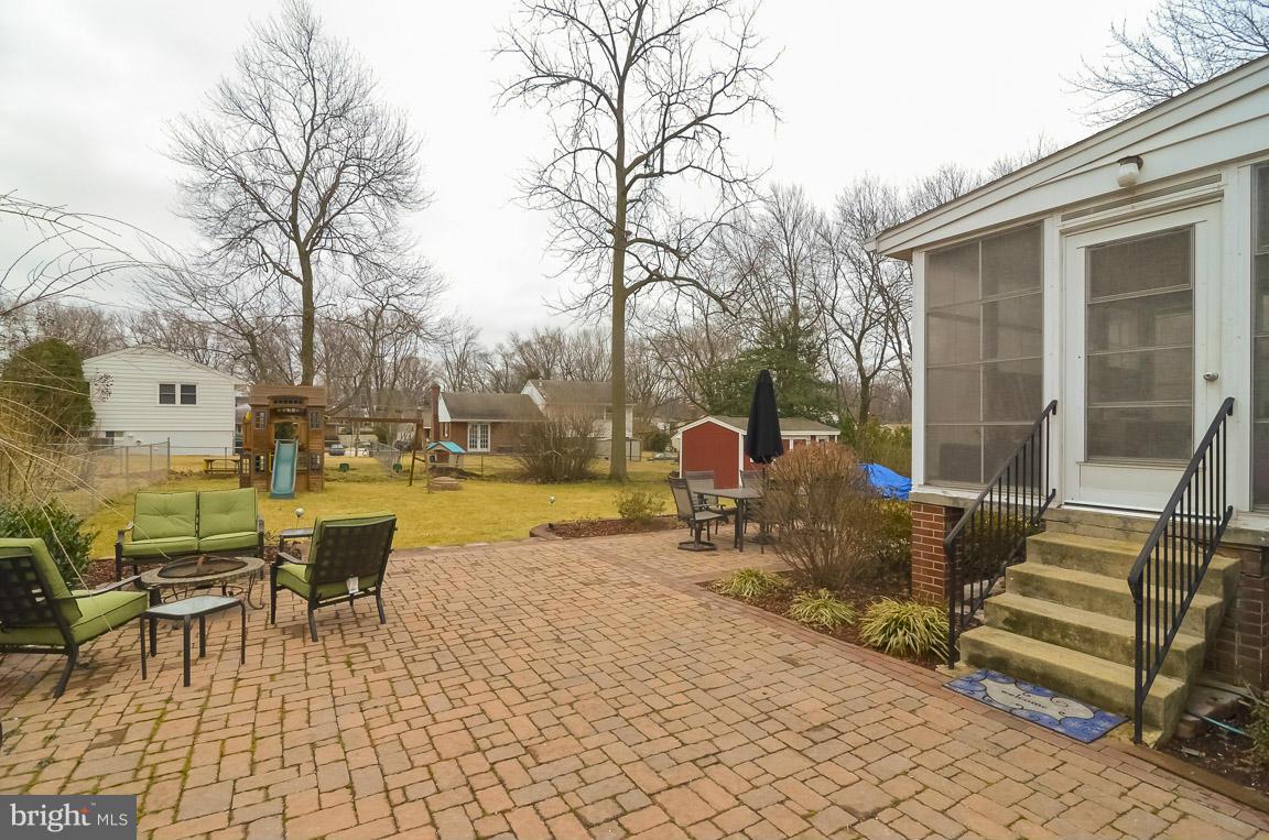7511 Gresham Street Springfield, VA 22151 - Photo 26 of 30 Exterior (Rear)